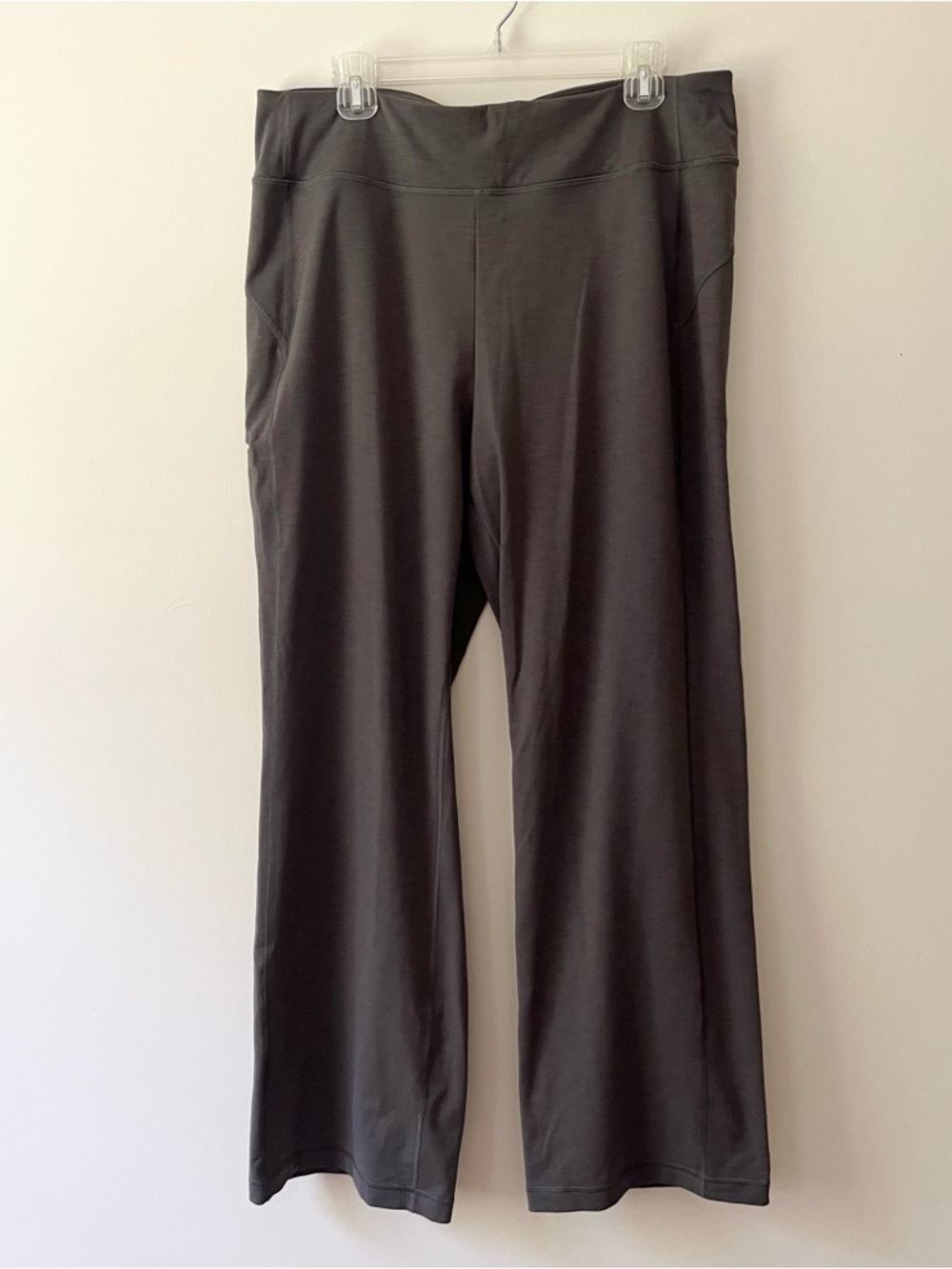Duluth Trading Wide Leg Pull-On Pants Women's Large Grey Outdoor Walking Relaxed